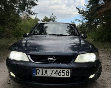 Синій Опель Вектра, об'ємом двигуна 2.2 л та пробігом 320 тис. км за 1400 $, фото 1 на Automoto.ua