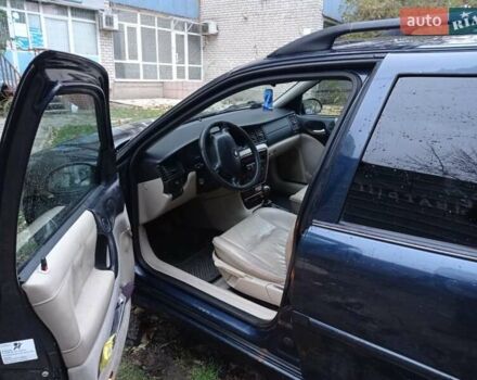 Синій Опель Вектра, об'ємом двигуна 2.2 л та пробігом 285 тис. км за 1700 $, фото 1 на Automoto.ua