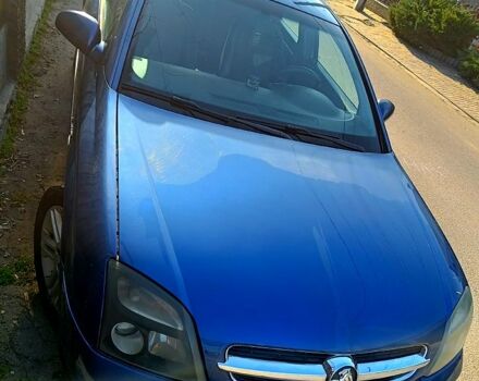 Синий Опель Вектра, объемом двигателя 2.2 л и пробегом 330 тыс. км за 4000 $, фото 1 на Automoto.ua