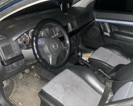 Синій Опель Вектра, об'ємом двигуна 0 л та пробігом 300 тис. км за 1800 $, фото 1 на Automoto.ua