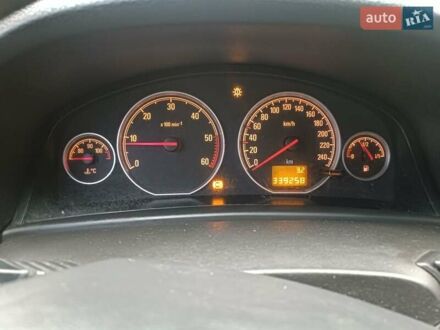 Синий Опель Вектра, объемом двигателя 1.9 л и пробегом 340 тыс. км за 3800 $, фото 1 на Automoto.ua