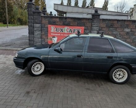 Опель Вектра 1994 в Ровно на Automoto.ua Зеленый Опель Вектра, объемом двигателя 2 л и пробегом 200 тыс. км за 2200 $, фото 9 на Automoto.ua