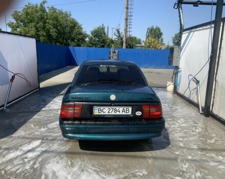 Зеленый Опель Вектра, объемом двигателя 0 л и пробегом 318 тыс. км за 1300 $, фото 1 на Automoto.ua