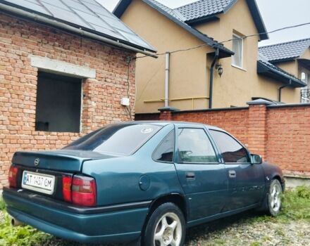 Зелений Опель Вектра, об'ємом двигуна 1.6 л та пробігом 3 тис. км за 1600 $, фото 4 на Automoto.ua