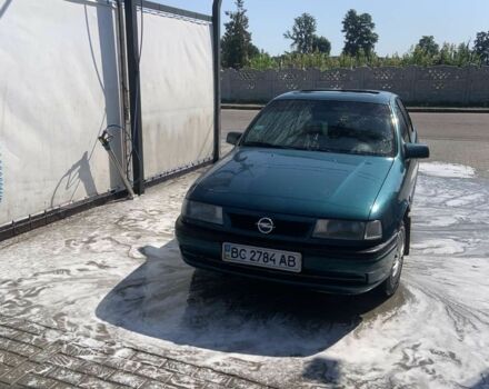Зеленый Опель Вектра, объемом двигателя 0 л и пробегом 318 тыс. км за 1300 $, фото 3 на Automoto.ua