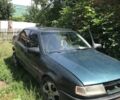Зеленый Опель Вектра, объемом двигателя 1.6 л и пробегом 356 тыс. км за 750 $, фото 1 на Automoto.ua