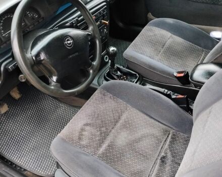 Зеленый Опель Вектра, объемом двигателя 2 л и пробегом 340 тыс. км за 2000 $, фото 7 на Automoto.ua