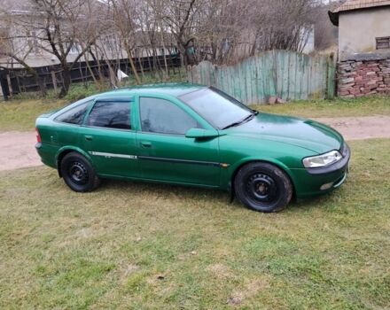Зеленый Опель Вектра, объемом двигателя 2 л и пробегом 340 тыс. км за 2000 $, фото 1 на Automoto.ua