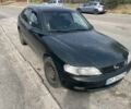 Зеленый Опель Вектра, объемом двигателя 1.6 л и пробегом 300 тыс. км за 2000 $, фото 1 на Automoto.ua
