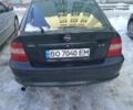 Зеленый Опель Вектра, объемом двигателя 1.6 л и пробегом 300 тыс. км за 90000 $, фото 1 на Automoto.ua