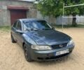 Зеленый Опель Вектра, объемом двигателя 2 л и пробегом 200 тыс. км за 900 $, фото 1 на Automoto.ua