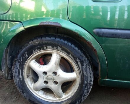 Зелений Опель Вектра, об'ємом двигуна 1.8 л та пробігом 250 тис. км за 1500 $, фото 5 на Automoto.ua