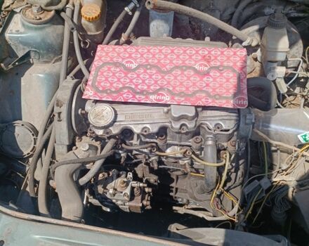 Зеленый Опель Вектра, объемом двигателя 1 л и пробегом 200 тыс. км за 250 $, фото 2 на Automoto.ua