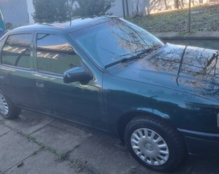 Зеленый Опель Вектра, объемом двигателя 1.4 л и пробегом 450 тыс. км за 1550 $, фото 2 на Automoto.ua