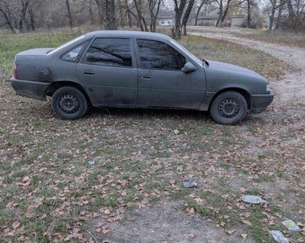 Зеленый Опель Вектра, объемом двигателя 2 л и пробегом 250 тыс. км за 715 $, фото 1 на Automoto.ua