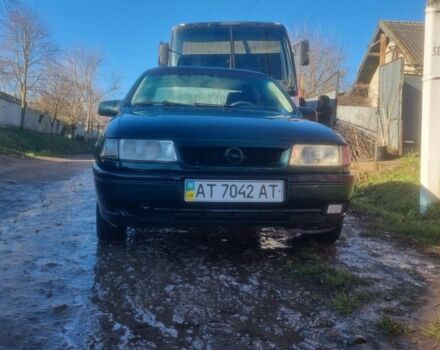 Зеленый Опель Вектра, объемом двигателя 1.4 л и пробегом 450 тыс. км за 1550 $, фото 7 на Automoto.ua