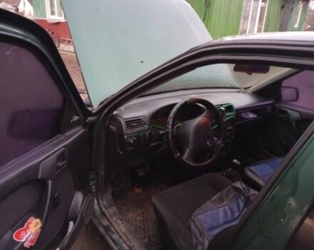 Зелений Опель Вектра, об'ємом двигуна 1 л та пробігом 1 тис. км за 700 $, фото 1 на Automoto.ua