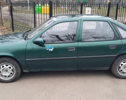 Зеленый Опель Вектра, объемом двигателя 2 л и пробегом 265 тыс. км за 1400 $, фото 1 на Automoto.ua