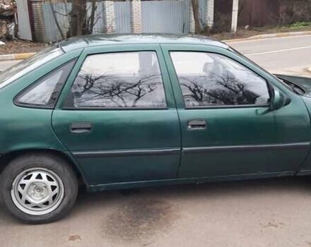 Зелений Опель Вектра, об'ємом двигуна 2 л та пробігом 263 тис. км за 1300 $, фото 4 на Automoto.ua