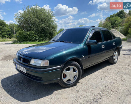 Зеленый Опель Вектра, объемом двигателя 1.8 л и пробегом 278 тыс. км за 2499 $, фото 2 на Automoto.ua