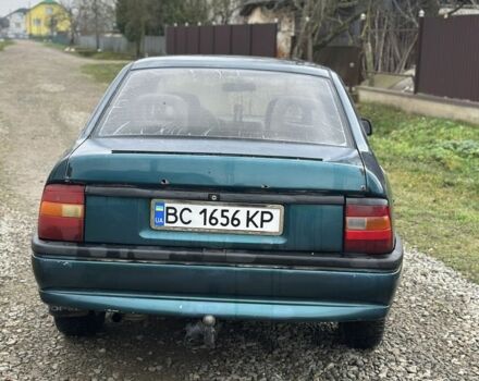 Зеленый Опель Вектра, объемом двигателя 1.8 л и пробегом 309 тыс. км за 999 $, фото 6 на Automoto.ua