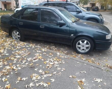 Зеленый Опель Вектра, объемом двигателя 2 л и пробегом 400 тыс. км за 1350 $, фото 1 на Automoto.ua