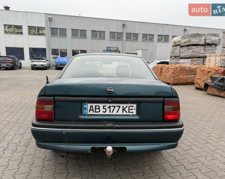 Зеленый Опель Вектра, объемом двигателя 2 л и пробегом 400 тыс. км за 1350 $, фото 6 на Automoto.ua