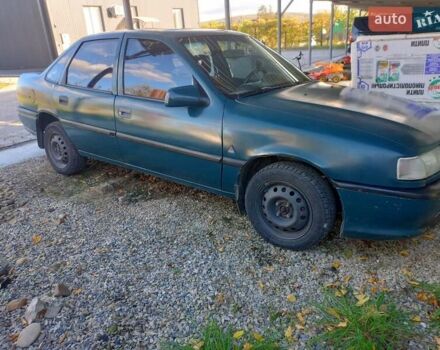 Зеленый Опель Вектра, объемом двигателя 1.6 л и пробегом 412 тыс. км за 1800 $, фото 1 на Automoto.ua