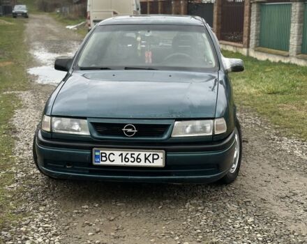 Зеленый Опель Вектра, объемом двигателя 1.8 л и пробегом 309 тыс. км за 999 $, фото 2 на Automoto.ua