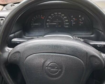 Зеленый Опель Вектра, объемом двигателя 2 л и пробегом 456 тыс. км за 1150 $, фото 2 на Automoto.ua