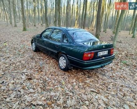 Зеленый Опель Вектра, объемом двигателя 1.7 л и пробегом 250 тыс. км за 1390 $, фото 4 на Automoto.ua