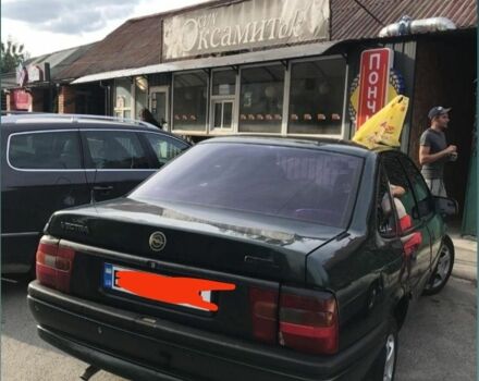 Зеленый Опель Вектра, объемом двигателя 1.6 л и пробегом 100 тыс. км за 600 $, фото 1 на Automoto.ua