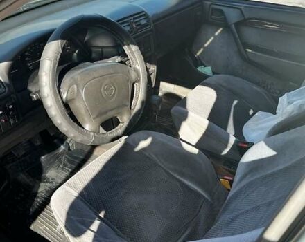 Зелений Опель Вектра, об'ємом двигуна 1.7 л та пробігом 300 тис. км за 2200 $, фото 4 на Automoto.ua