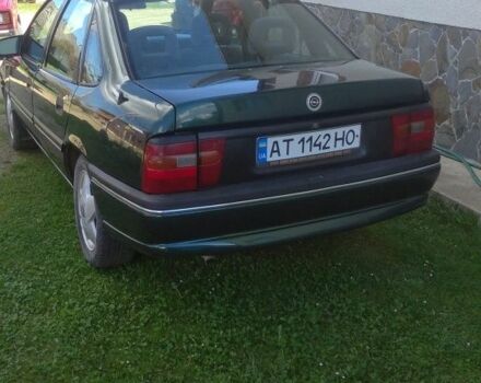 Зелений Опель Вектра, об'ємом двигуна 1.7 л та пробігом 2 тис. км за 2200 $, фото 1 на Automoto.ua