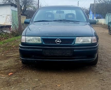 Зеленый Опель Вектра, объемом двигателя 2 л и пробегом 100 тыс. км за 1150 $, фото 5 на Automoto.ua