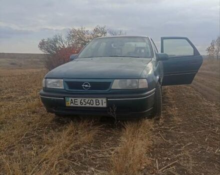 Зеленый Опель Вектра, объемом двигателя 2 л и пробегом 400 тыс. км за 1900 $, фото 2 на Automoto.ua