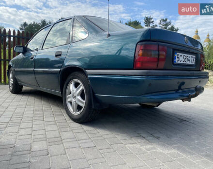 Зелений Опель Вектра, об'ємом двигуна 1.79 л та пробігом 471 тис. км за 1600 $, фото 1 на Automoto.ua