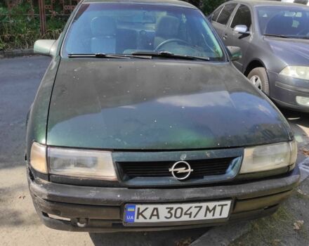 Зелений Опель Вектра, об'ємом двигуна 1.6 л та пробігом 2 тис. км за 725 $, фото 3 на Automoto.ua