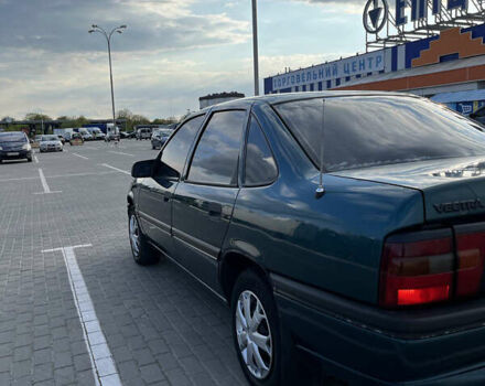 Зелений Опель Вектра, об'ємом двигуна 2 л та пробігом 300 тис. км за 1700 $, фото 1 на Automoto.ua