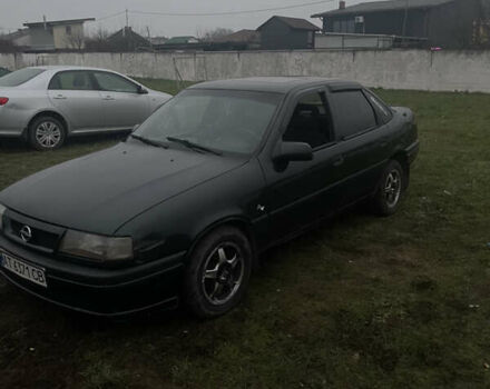Зелений Опель Вектра, об'ємом двигуна 1.6 л та пробігом 380 тис. км за 1000 $, фото 3 на Automoto.ua