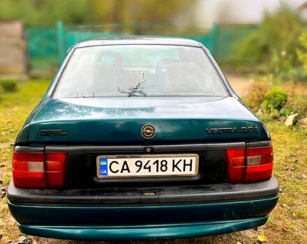 Зеленый Опель Вектра, объемом двигателя 2 л и пробегом 319 тыс. км за 2000 $, фото 1 на Automoto.ua