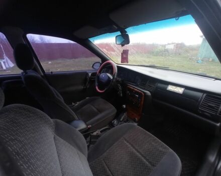 Зеленый Опель Вектра, объемом двигателя 1.8 л и пробегом 398 тыс. км за 1100 $, фото 4 на Automoto.ua