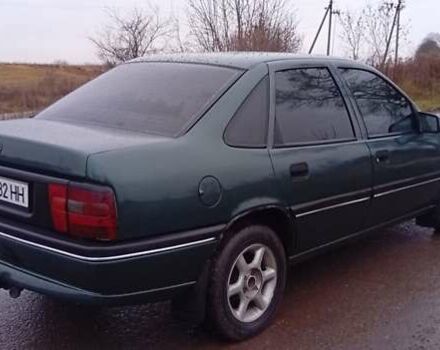 Зелений Опель Вектра, об'ємом двигуна 2 л та пробігом 350 тис. км за 1100 $, фото 1 на Automoto.ua