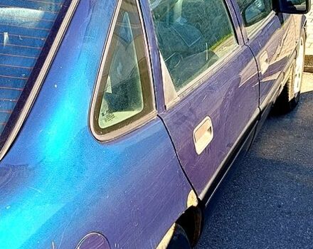 Зелений Опель Вектра, об'ємом двигуна 1.7 л та пробігом 250 тис. км за 1500 $, фото 2 на Automoto.ua
