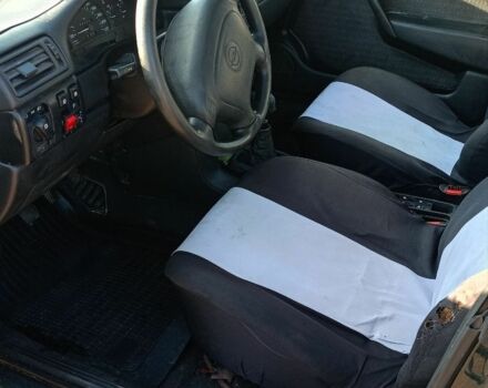 Зеленый Опель Вектра, объемом двигателя 1.6 л и пробегом 764 тыс. км за 750 $, фото 4 на Automoto.ua