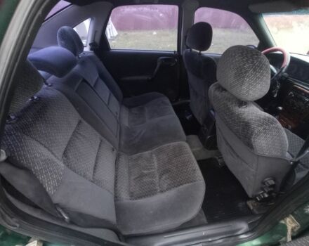 Зеленый Опель Вектра, объемом двигателя 1.8 л и пробегом 398 тыс. км за 1100 $, фото 2 на Automoto.ua