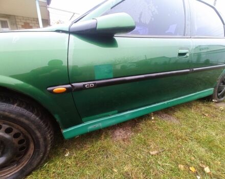 Зеленый Опель Вектра, объемом двигателя 1.8 л и пробегом 398 тыс. км за 1100 $, фото 12 на Automoto.ua