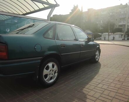 Зеленый Опель Вектра, объемом двигателя 1.6 л и пробегом 272 тыс. км за 1900 $, фото 1 на Automoto.ua