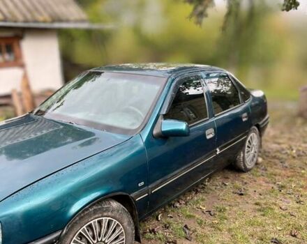 Зелений Опель Вектра, об'ємом двигуна 2 л та пробігом 319 тис. км за 2000 $, фото 2 на Automoto.ua
