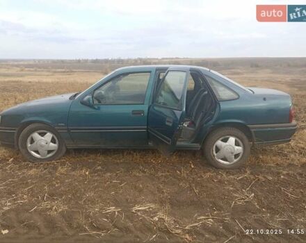 Зеленый Опель Вектра, объемом двигателя 2 л и пробегом 400 тыс. км за 1900 $, фото 4 на Automoto.ua